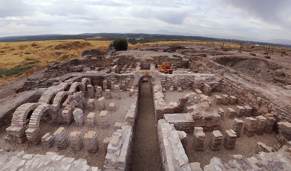 
			      Restos de la antigua ciudad íbero-romana de Cástulo, en Linares.			    
			  